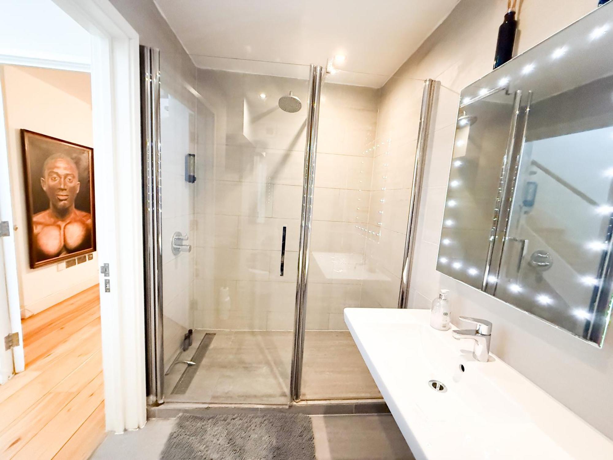 Immaculate Covent Garden Apartment London Eksteriør bilde
